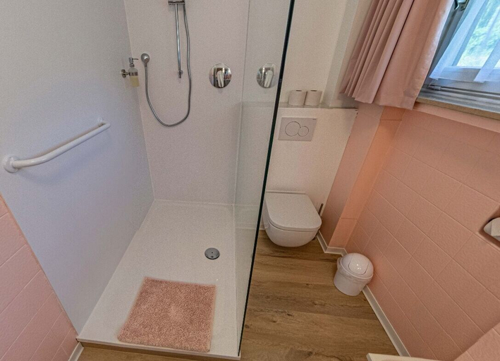 Bathroom, Pension Landhaus, Odenwaldkreis