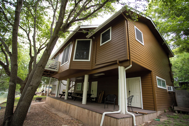 Primary image, River Road Escapes, Comal