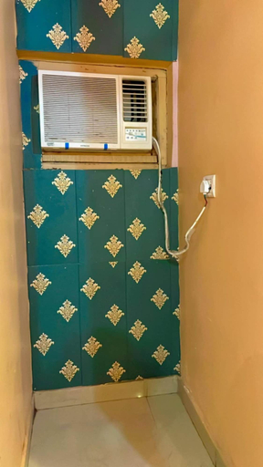 Room 3, New Royal Vila Hotel, Kanpur Nagar