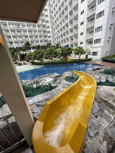 Exterior 5, cozy house of MOA, Pasay City