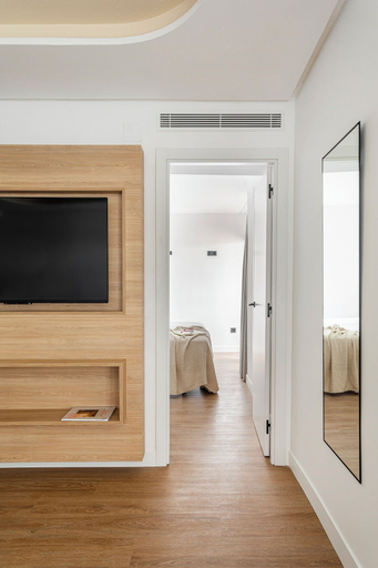 Living area 2, B48 Valencia Feria, Valencia