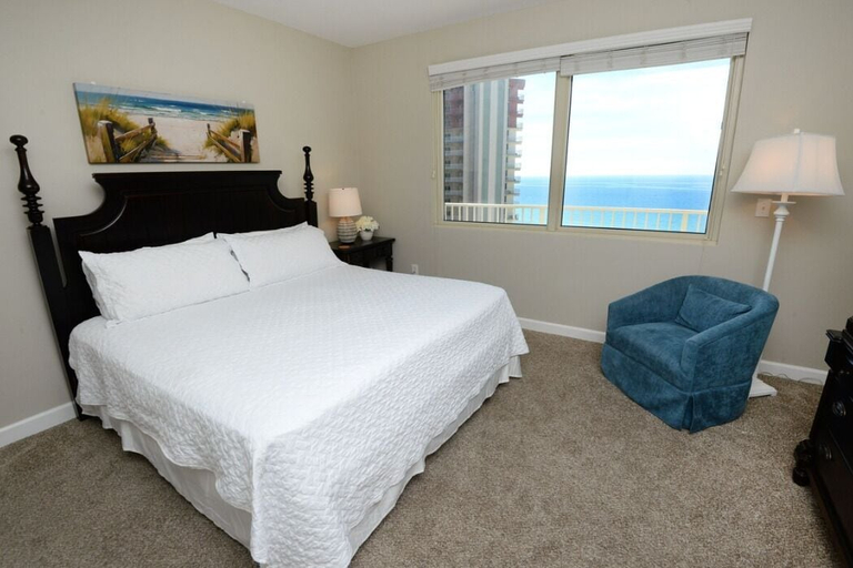 Bedroom 3, Shores of Panama 1711, Bay