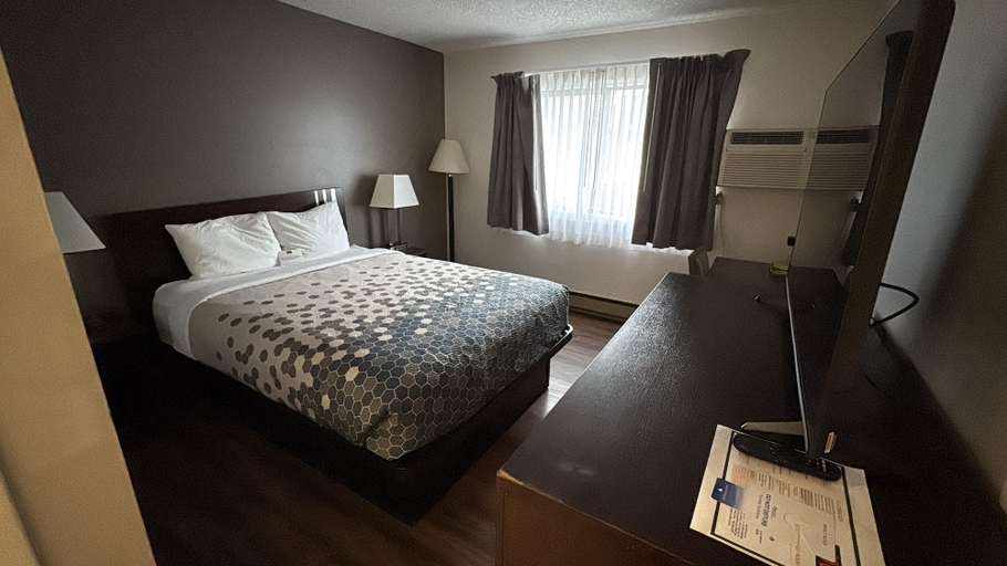 Bedroom 5, Heritage Inn, Whatcom