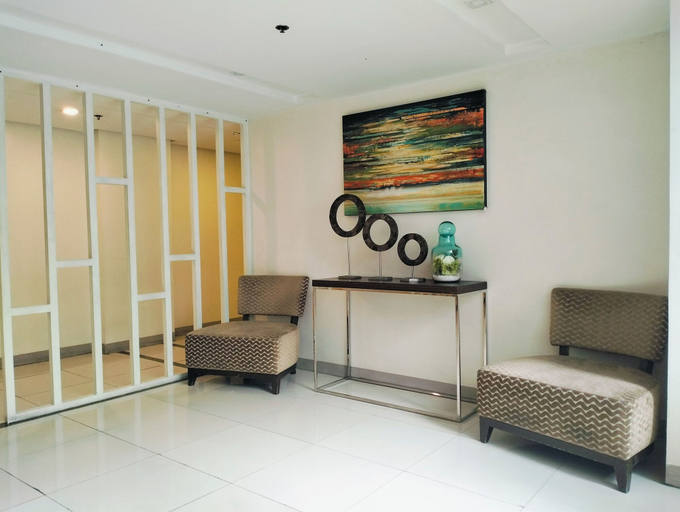 Lobby sitting area, NAIA Manila Airport - Newport Residences, Pasay City