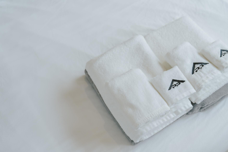 Room 5, Stylish Forest View Studio Near Naithon Beach 1528, Pulau Phuket