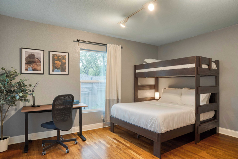 Interior 2, Sleeps 18! Game Room, Deck w/ Firepit, 5bdr, Casita Cedar & Stone by Avantstay, Travis