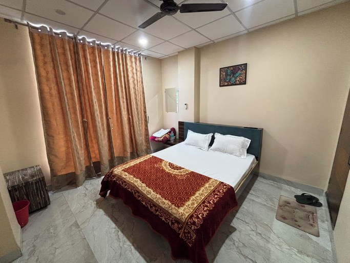 Room 2, SHRI KRISHNA HOTEL, Dewas
