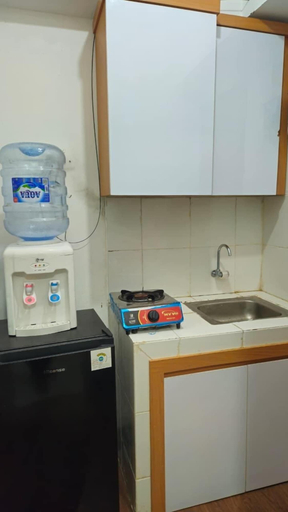 Private kitchenette, Apartement Gunung Putri Square WhiteBox, Bogor