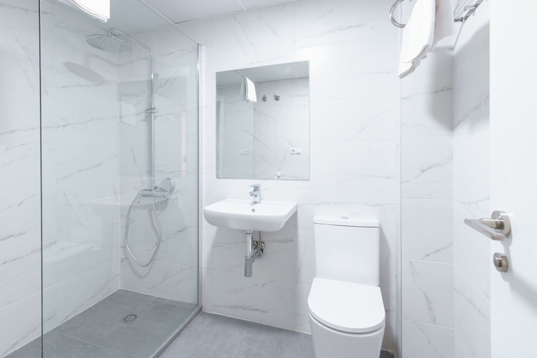 Bathroom 3, Apartamentos Maja, Alicante