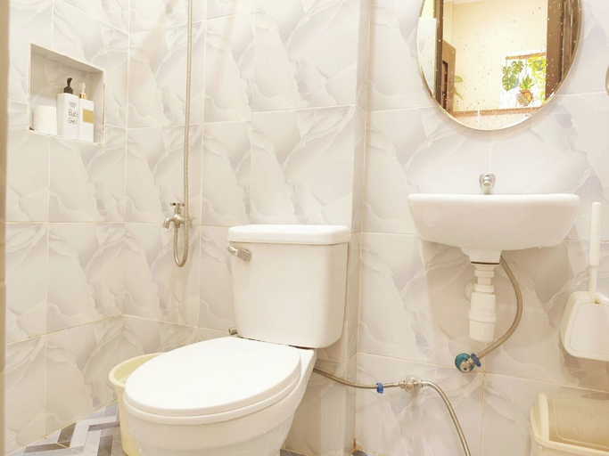 Bathroom, Amwani Azure, Puerto Princesa City