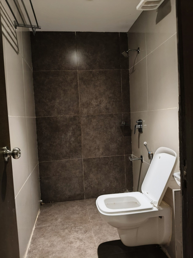 Bathroom 2, HOTEL SUNRISE CAVE, Surat