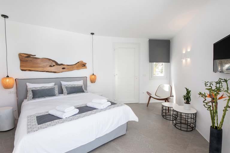 Bedroom 3, Mytheo Luxury Studios, South Aegean