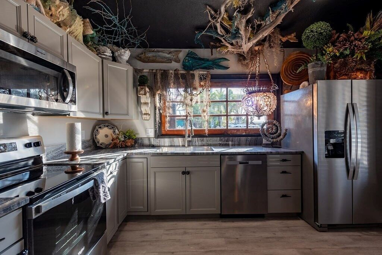 Private kitchen 2, 4419 123rd St Ct W 2 Bedroom Home, Manatee