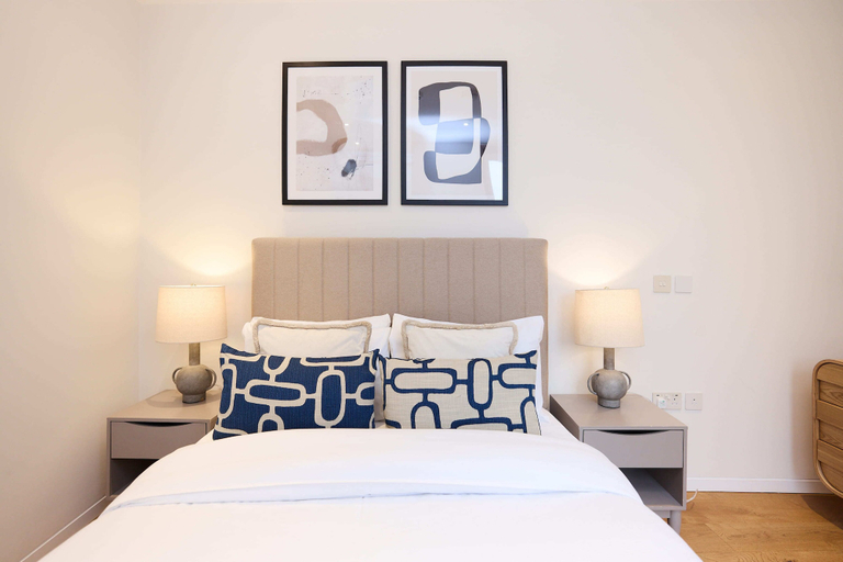 Room 3, Mill Hill Mews Home with Garden, London