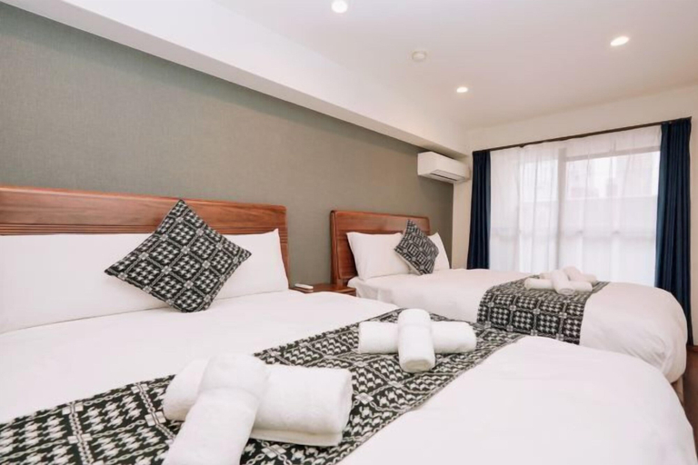 Room 3, Nipponbashi Royal, Osaka