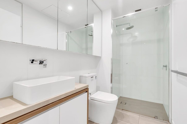 Bathroom, Fortitude Valley 1BRM with Skyline Views, Fortitude Valley