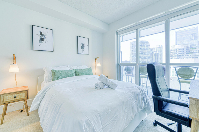 Room 2, 300 Front Luxury Condos, Toronto