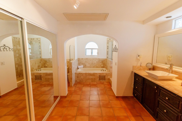 Bathroom 4, Las Mananitas BB2 2 BR by Casago, La Paz