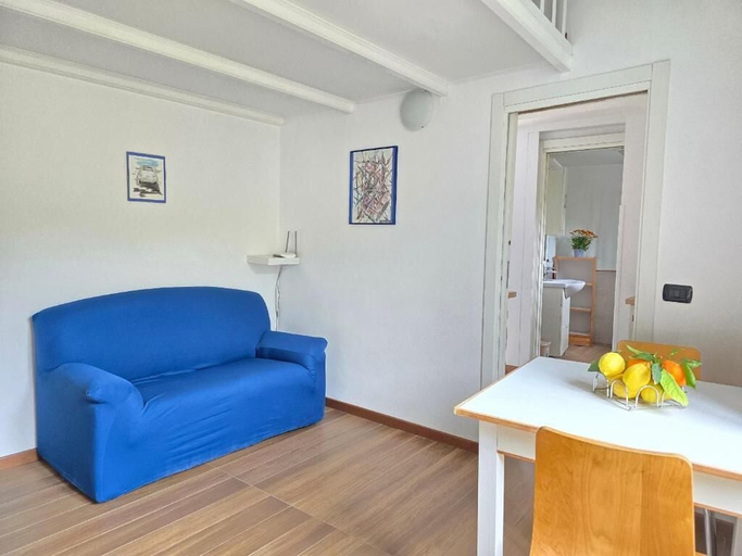Living area 3, Casa Margi, Napoli