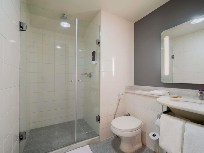 Bathroom 5, ibis Sao Paulo Paulista, São Paulo