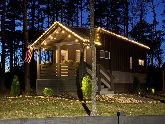 Exterior 2, Pine Grove Lane, Stewart