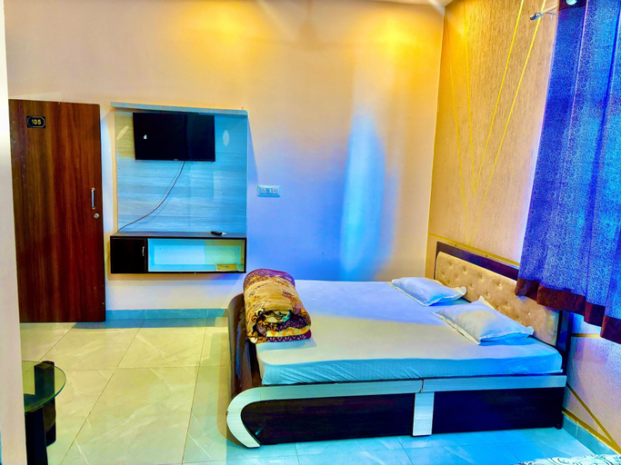 Room 3, Hotel Rameshwaram Palace, Sikar