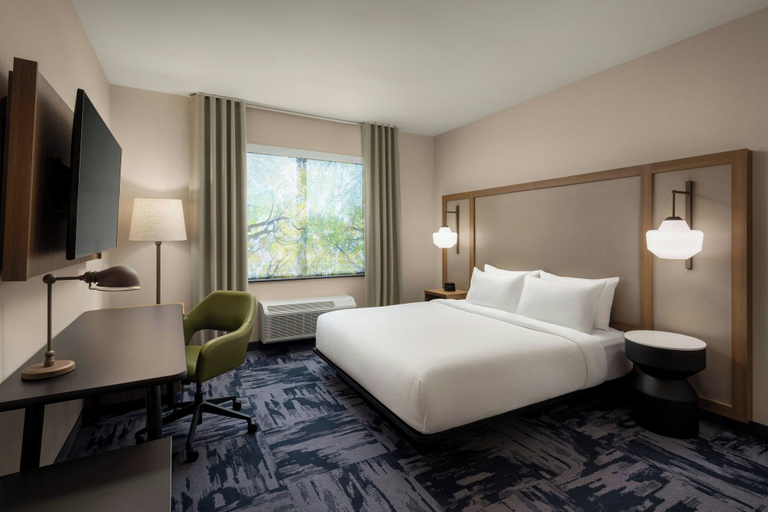 Bedroom 2, Fairfield by Marriott Inn & Suites Chilliwack, Fraser Valley