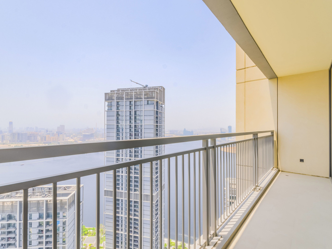 Balcony 2, Creek Rise Residences - Creek Harbour, Dubai
