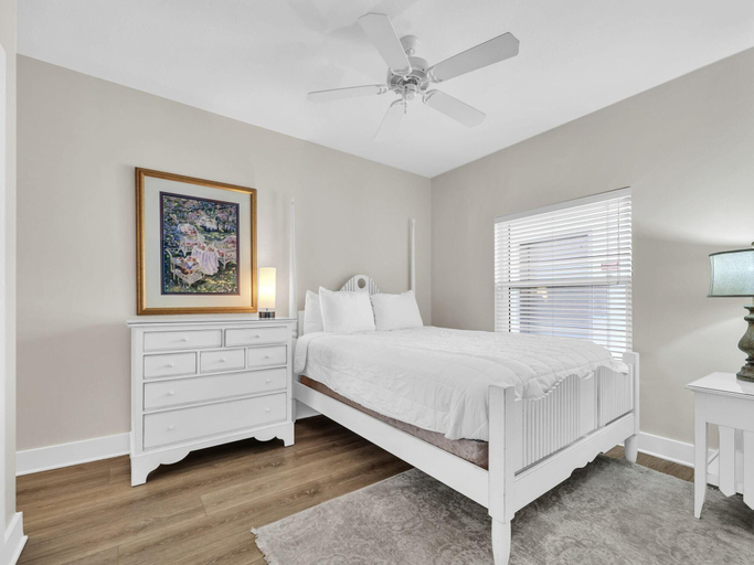 Room 2, Sago Sands 301, Walton