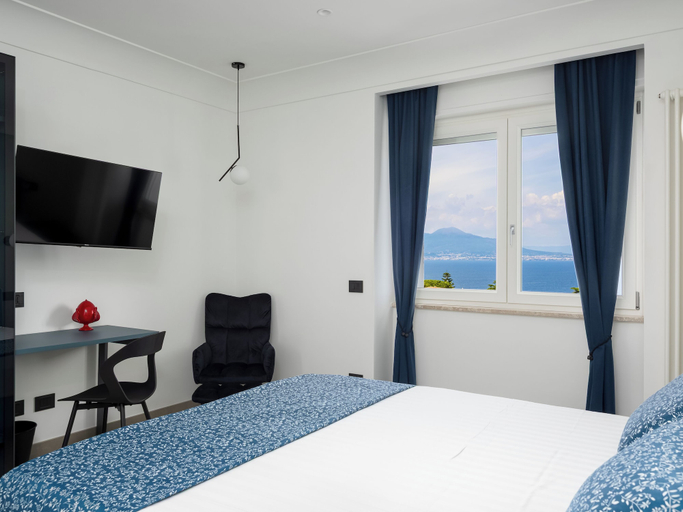 Room 3, Villa Laca, Napoli