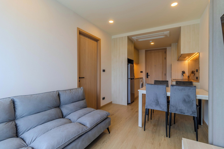 Interior, Prime Location 1BR Near Beach Club C240, Pulau Phuket