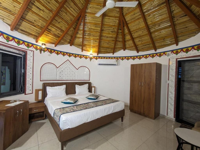 Room 2, StayGuru Heritage Resort Dholavira, Kachchh