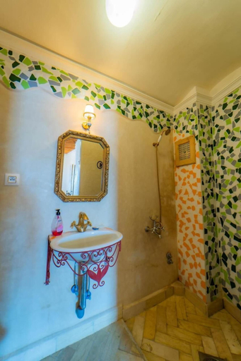 Bathroom 4, Riad la santa, Chefchaouen