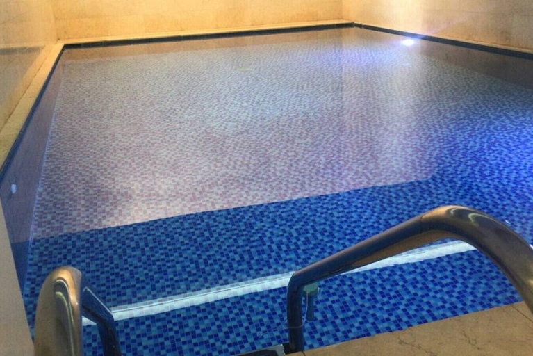 Pool, Comfy - 1BR Apt W Pool & Gym in Gemmayze, Beirut