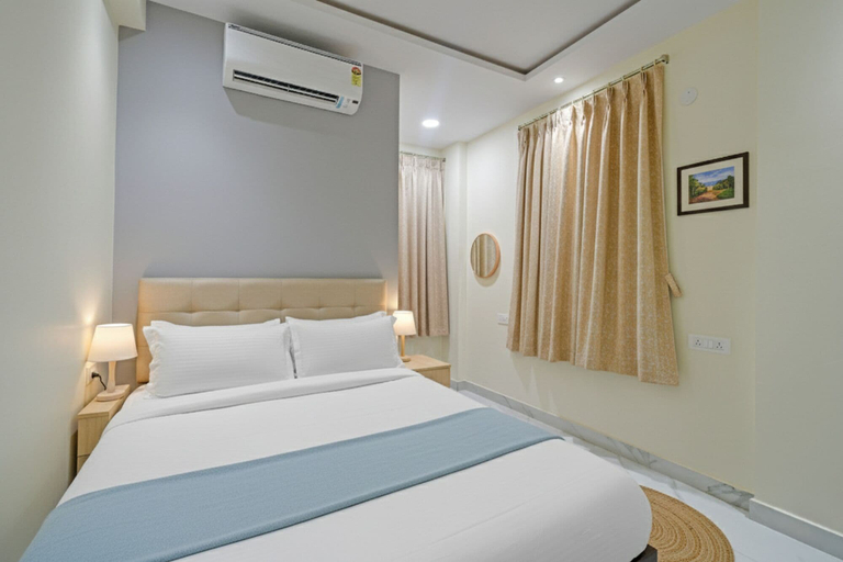 Room 4, Hotel Broholi Inn Near Hafeezpet Railway Station, Hyderabad