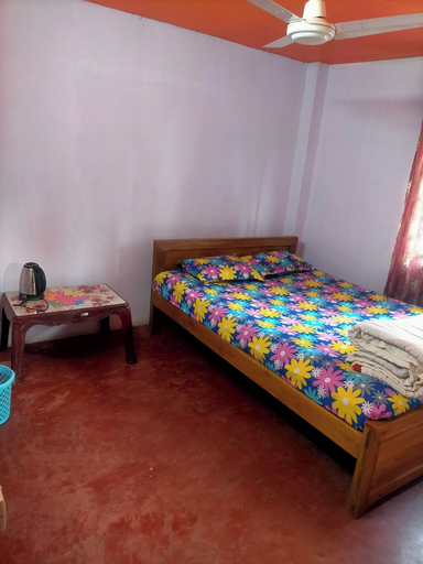 Room 2, Brishti Bilash Guesthouse, Moulvibazar