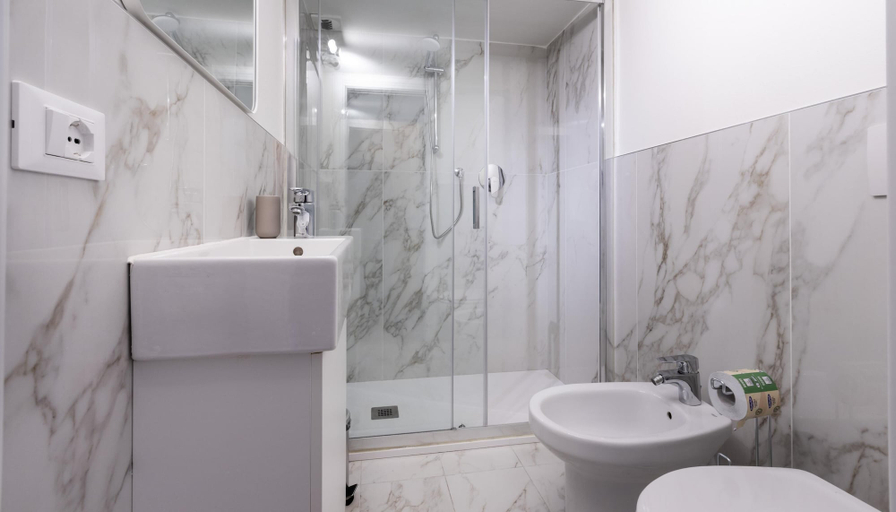 Bathroom 4, Italianway - Metastasio 3 int 58, Milano