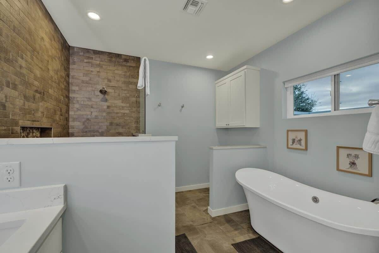 Bathroom 5, Esperanza Ranch W/hot-tub, Fire Pit, Gorgeous View, Gillespie