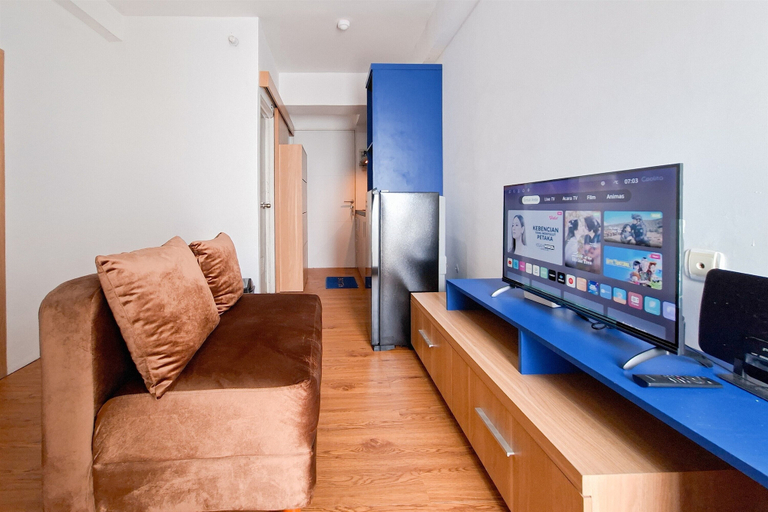 Living area 2, Pop Color Touch 2Br At Urbantown Serpong Apartment, Tangerang Selatan