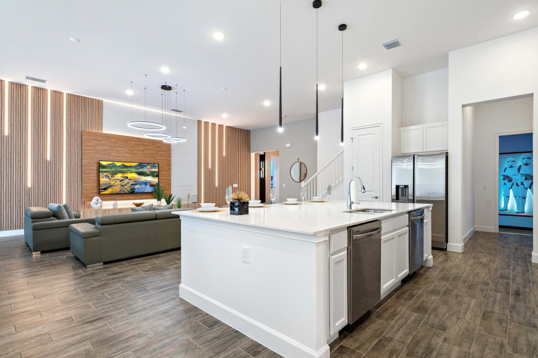 Others 5, Themed Kids' Rooms, Pool & Game Loft Near Disney, Osceola