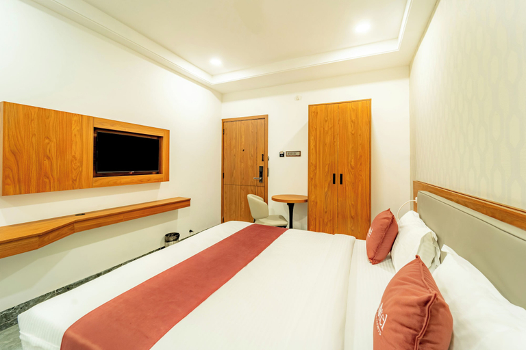 Room 5, Hotel The Grand Tanishqa By Basotel, Indore