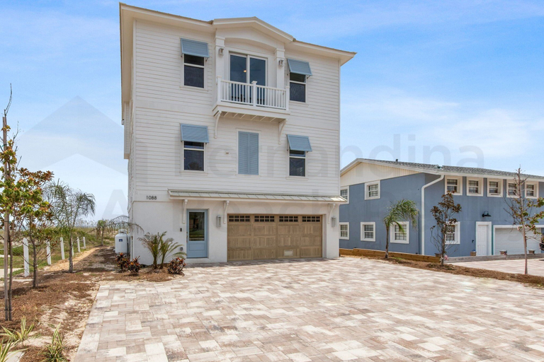 Exterior 2, 1088 S. Fletcher Ave 5 Bedroom Home, Nassau