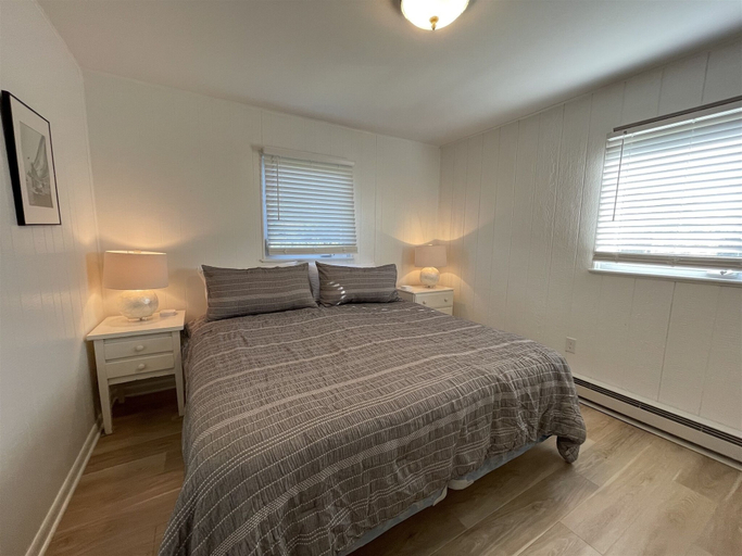 Room 5, 58223 Dunes Dr House by RedAwning, Dare