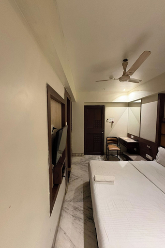 Room 3, Pravasi Residency, Mumbai Suburban