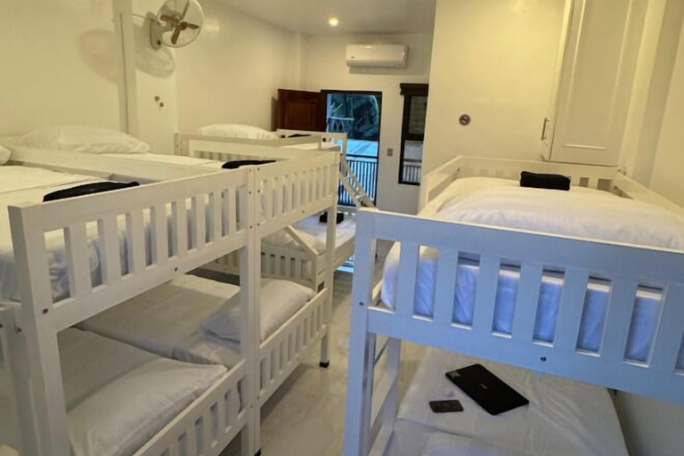 Room 4, CasaJuana Room Rental, Carles