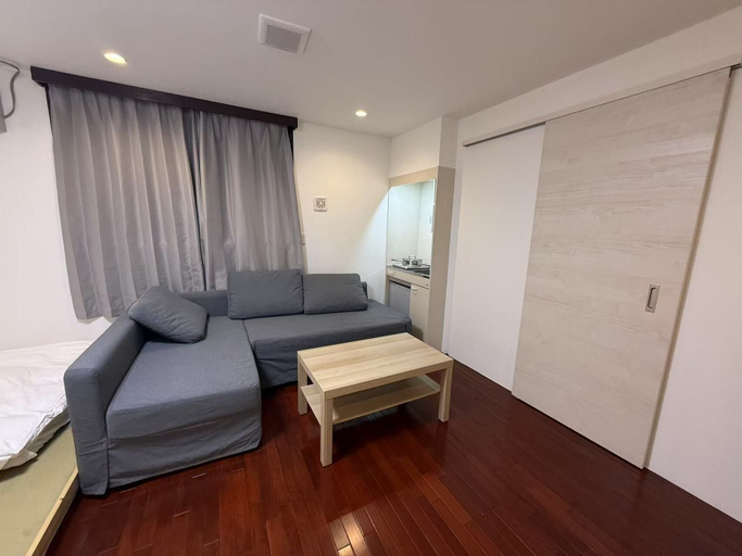 Room 4, TOKYOBNB HOTEL, Tomisato
