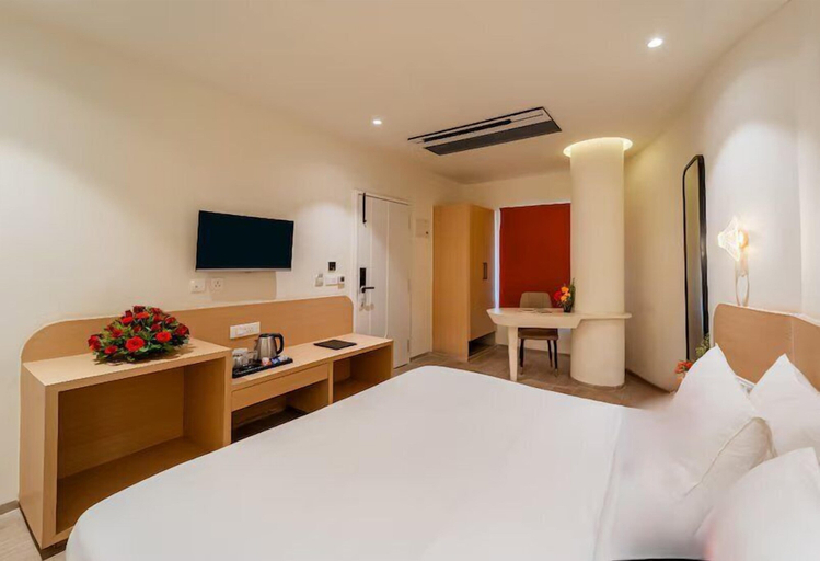 Room 4, Hotel Benchmark Premier, Indore