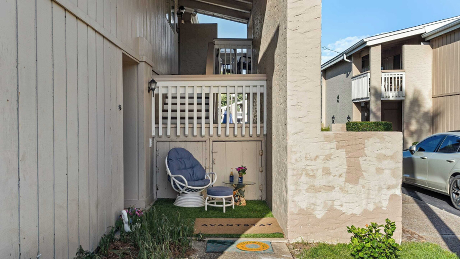 Interior 4, Steps From the Sand Bright Coastal Stay w/ Pool Access Coastal Hideaway by Avantstay, Walton