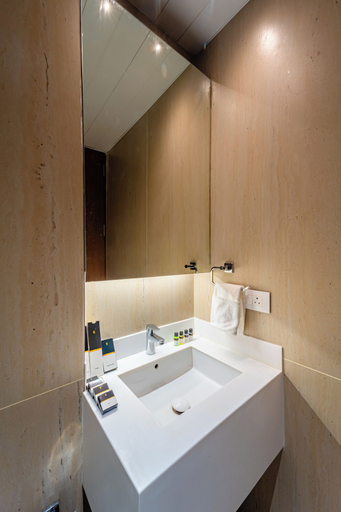 Bathroom 2, Hotel The Grand Tanishqa By Basotel, Indore