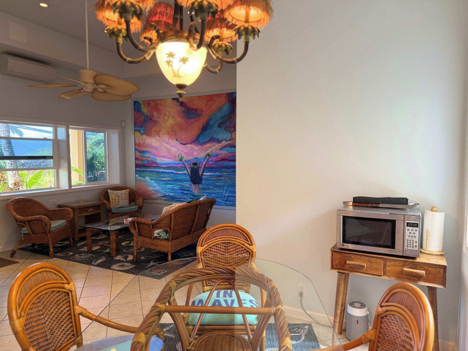 Lobby sitting area 3, Maui Beach House, Maui